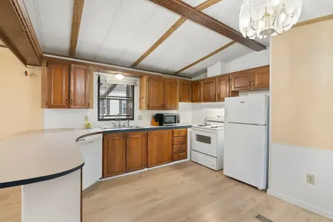 7 Robbins Street Hinsdale NH 03451