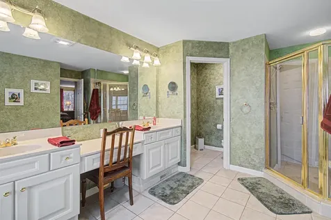 7 Debra Drive Essex VT 05452