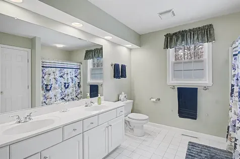 7 Debra Drive Essex VT 05452