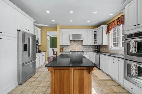 7 Debra Drive Essex VT 05452