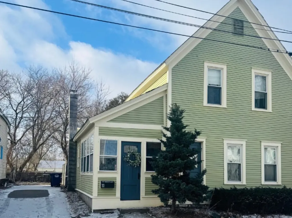 11 Poplar Street Burlington VT 05401