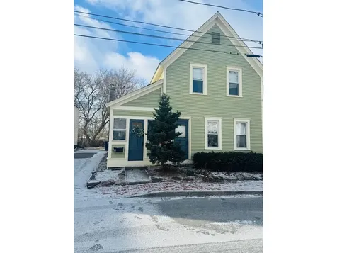 11 Poplar Street Burlington VT 05401