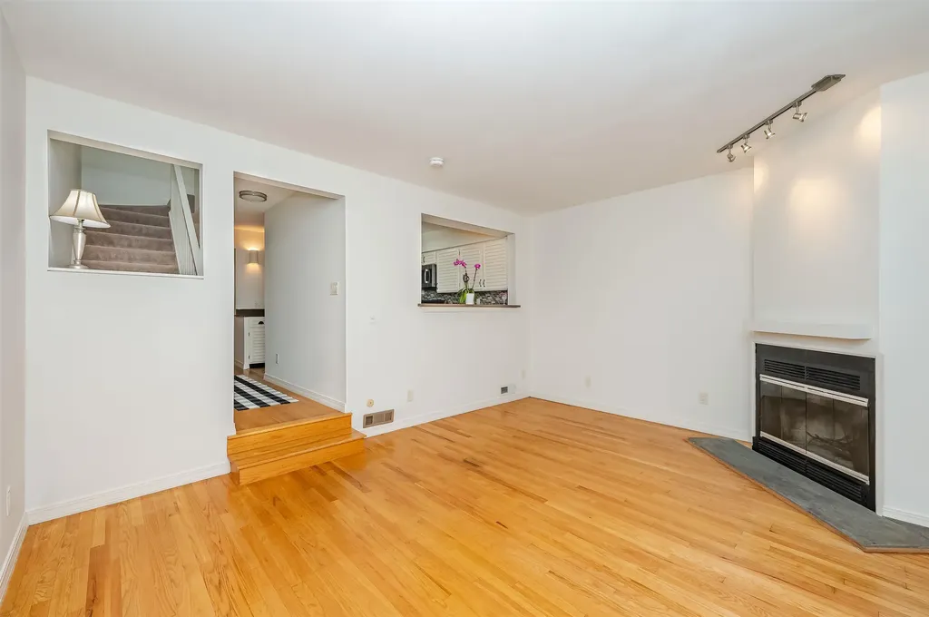 61 Spinnaker Way Portsmouth NH 03801
