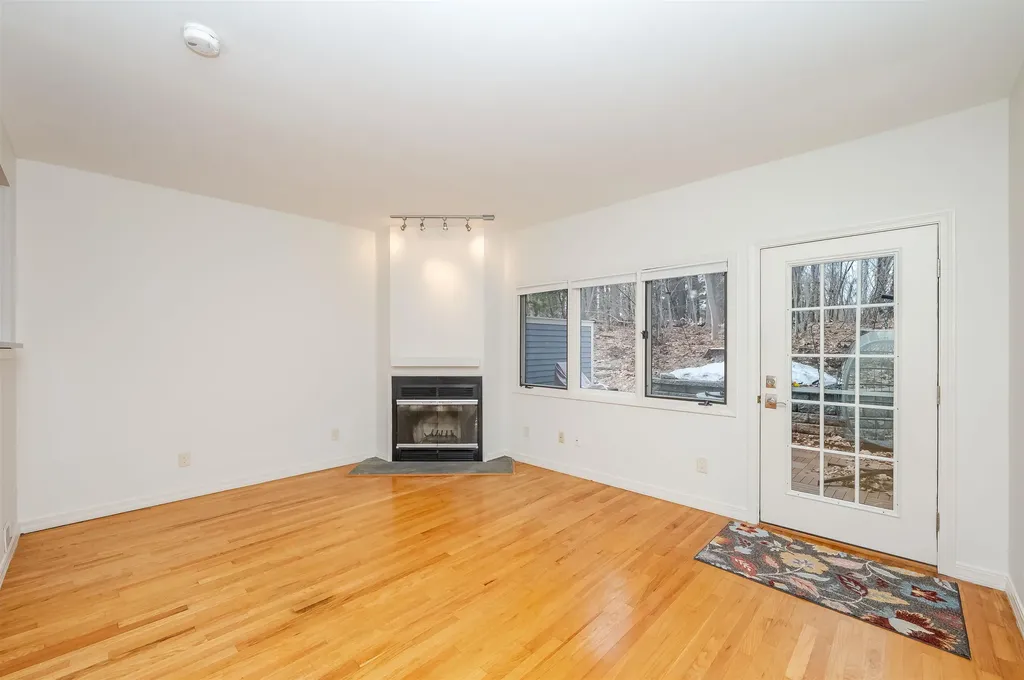 61 Spinnaker Way Portsmouth NH 03801