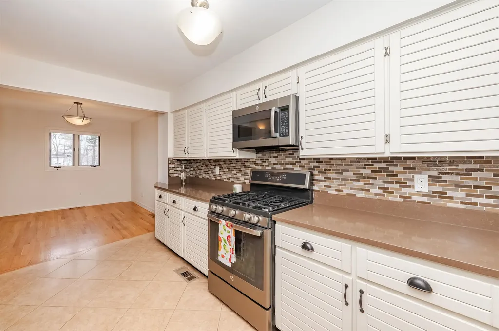 61 Spinnaker Way Portsmouth NH 03801