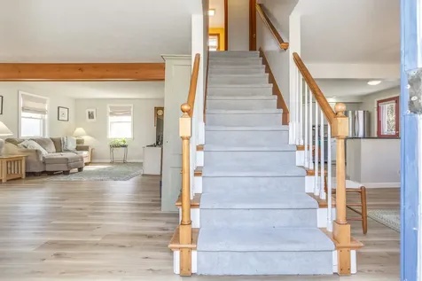 6 Crawford Road Concord NH 03301