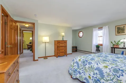 6 Crawford Road Concord NH 03301