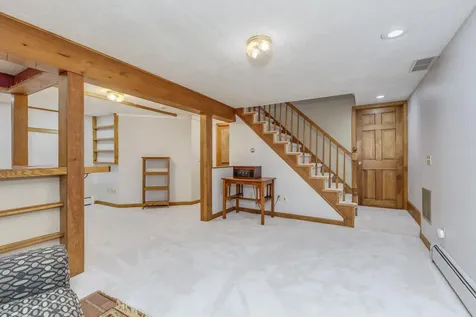 6 Crawford Road Concord NH 03301