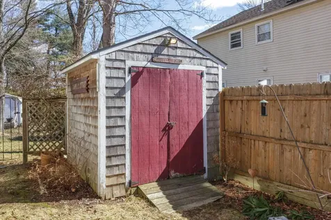 6 Crawford Road Concord NH 03301