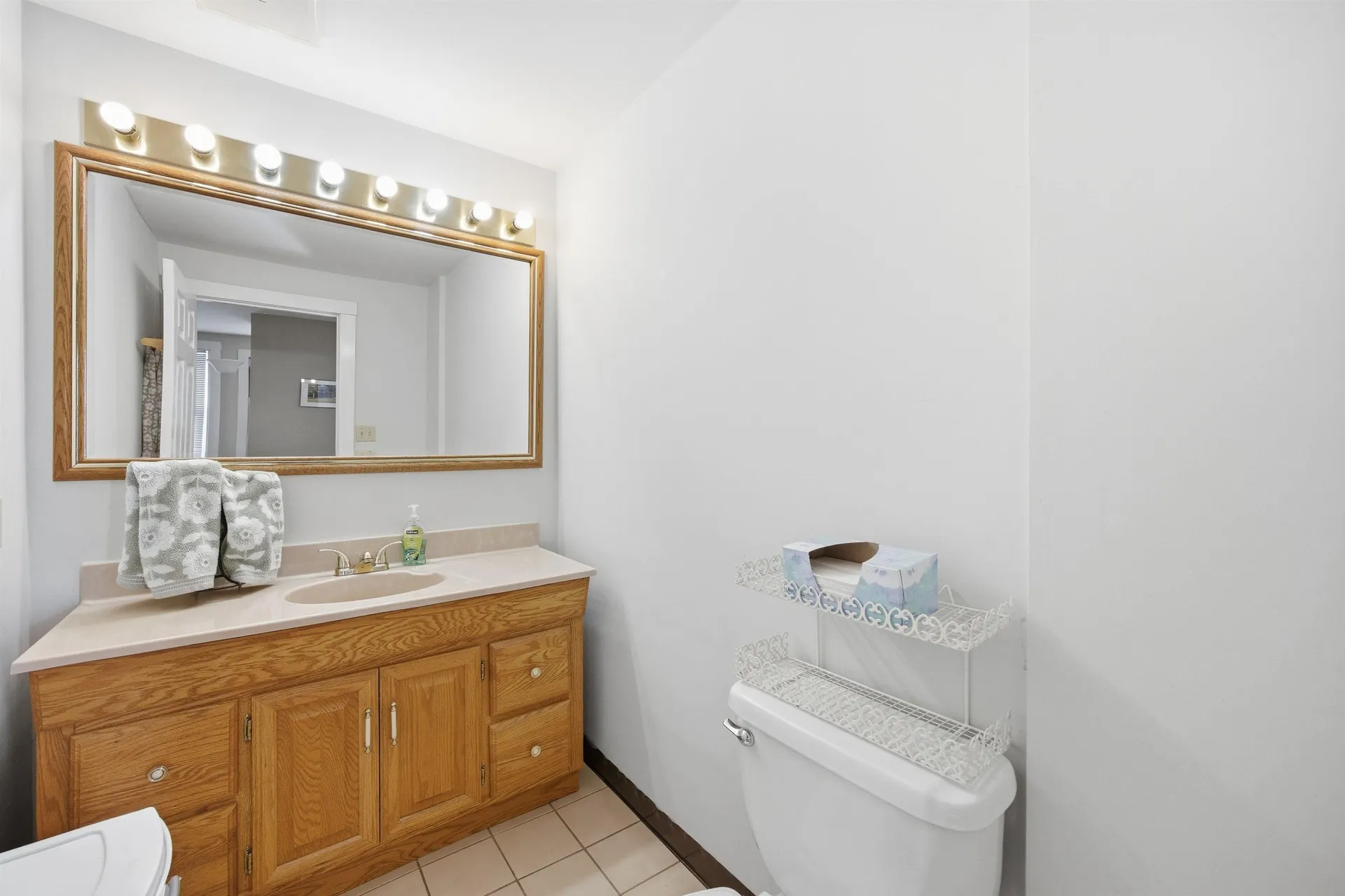 33 Tanner Street Concord NH 03303