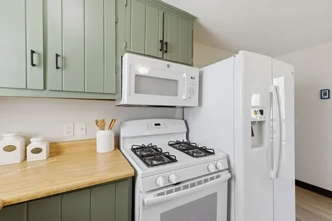 33 Tanner Street Concord NH 03303