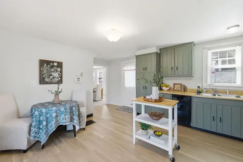 33 Tanner Street Concord NH 03303