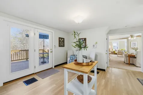 33 Tanner Street Concord NH 03303