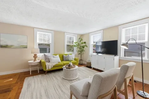 33 Tanner Street Concord NH 03303