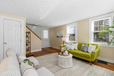 33 Tanner Street Concord NH 03303