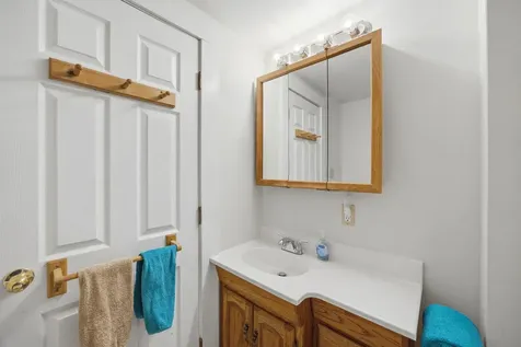 33 Tanner Street Concord NH 03303