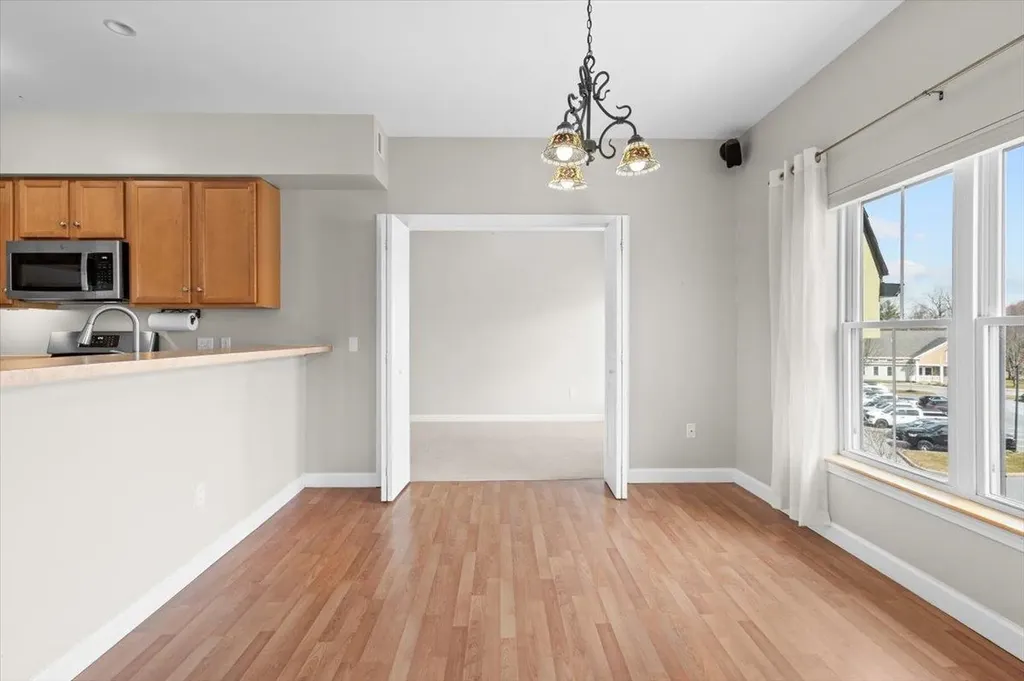 33 Naomis Way Colchester VT 05446