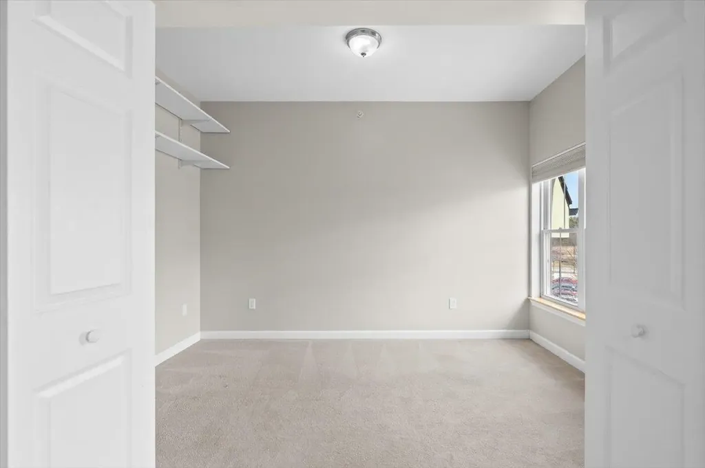 33 Naomis Way Colchester VT 05446
