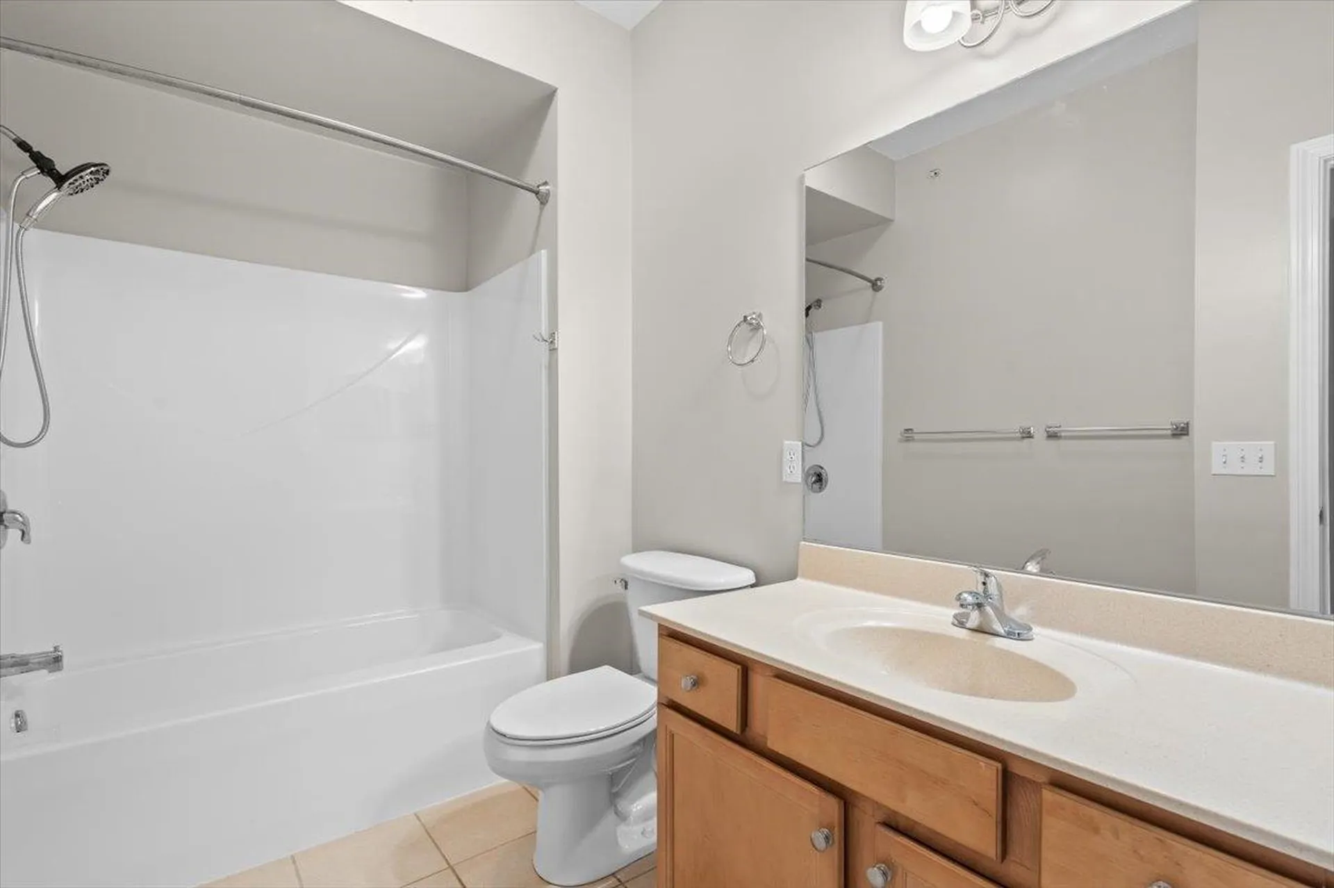 33 Naomis Way Colchester VT 05446