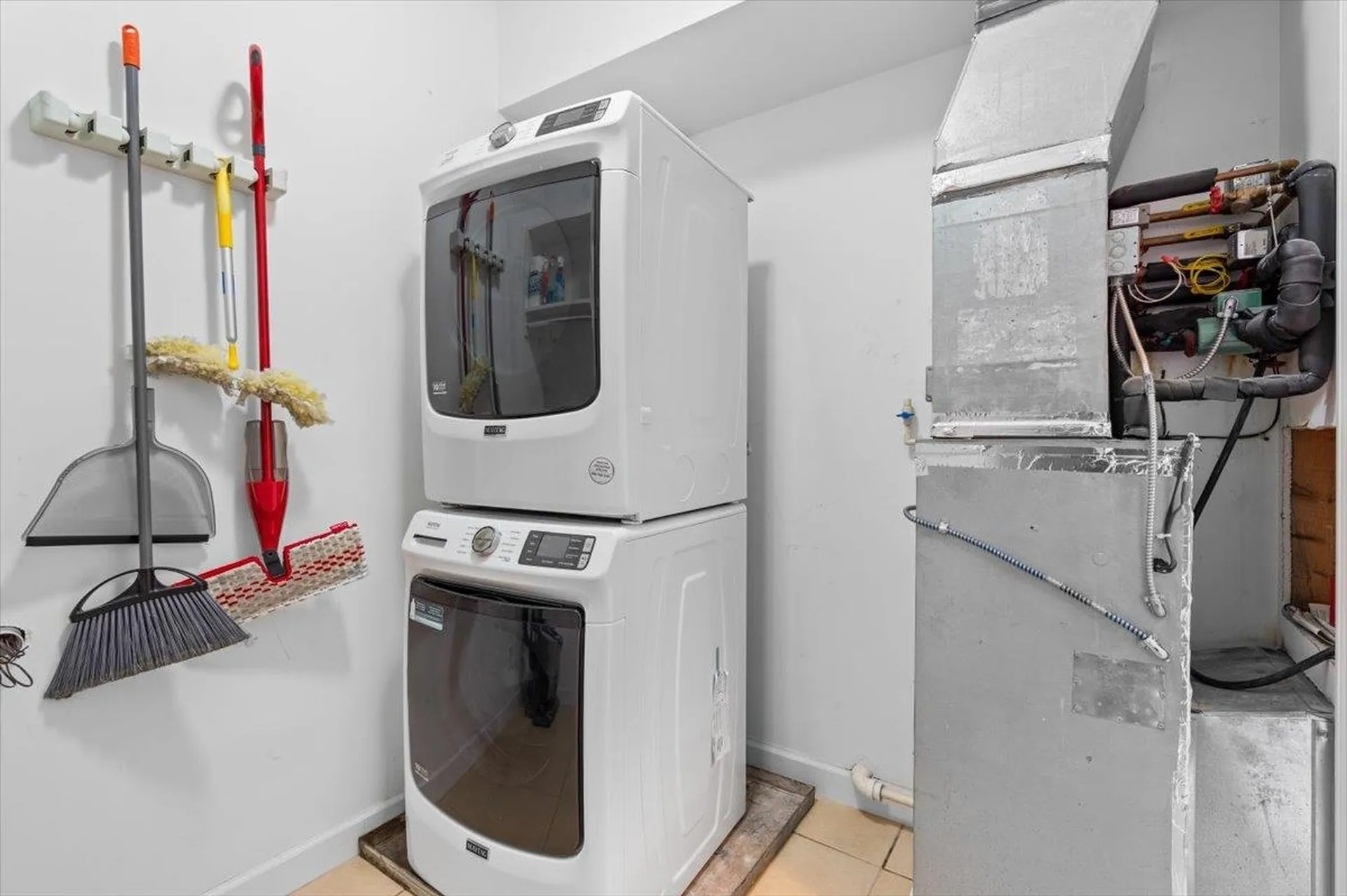 33 Naomis Way Colchester VT 05446