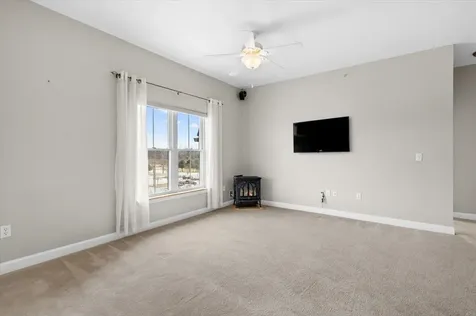 33 Naomis Way Colchester VT 05446