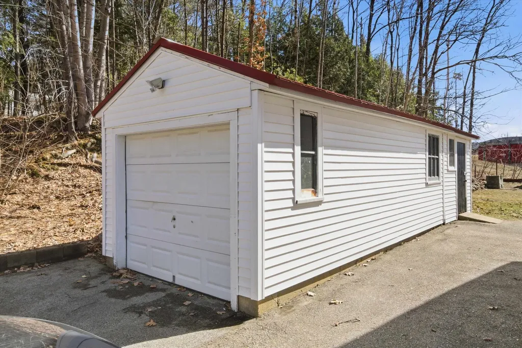 59 Woodland Avenue Laconia NH 03246
