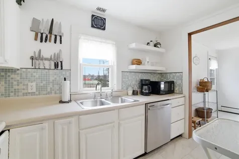 59 Woodland Avenue Laconia NH 03246