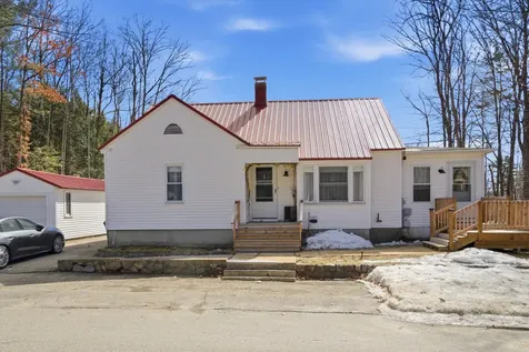 59 Woodland Avenue Laconia NH 03246