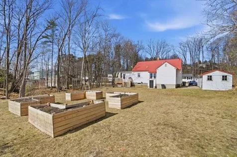 59 Woodland Avenue Laconia NH 03246