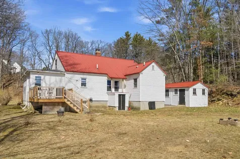 59 Woodland Avenue Laconia NH 03246