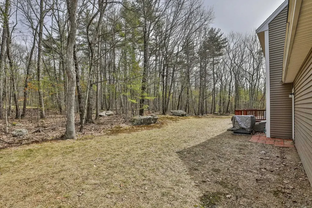 24 Captain Seaver Road Brookline NH 03033