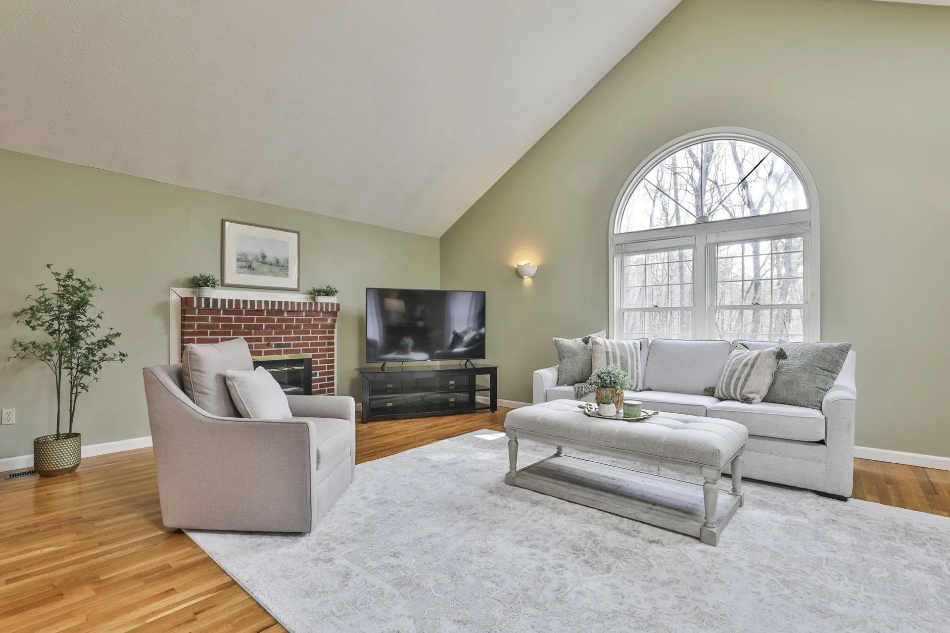 24 Captain Seaver Road Brookline NH 03033