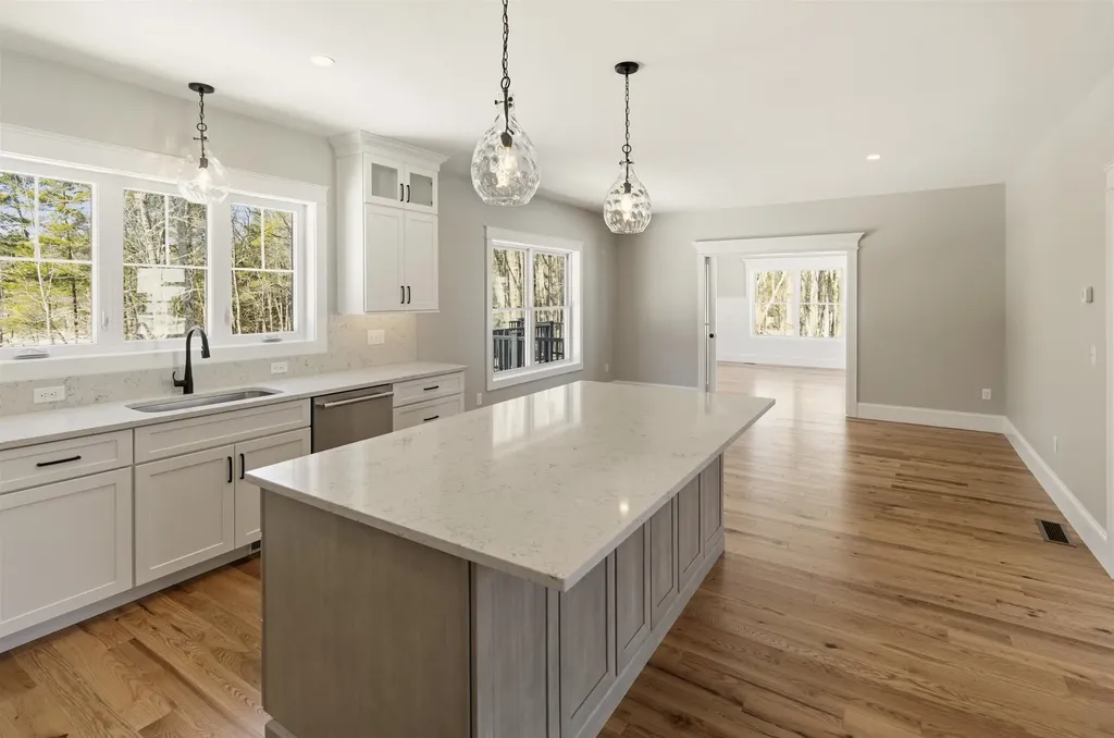 12 Little River Road Exeter NH 03833