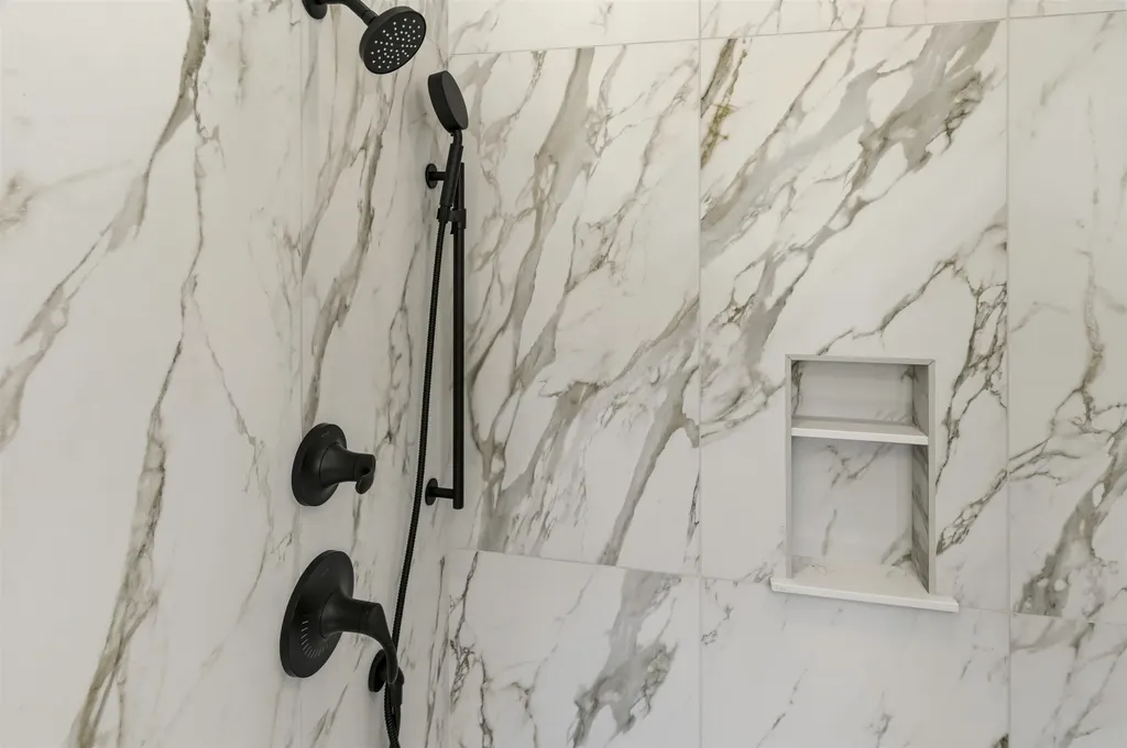 12 Little River Road Exeter NH 03833