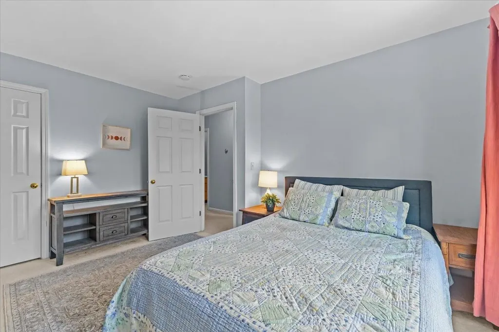 7 Saxon Hollow Drive Essex VT 05452