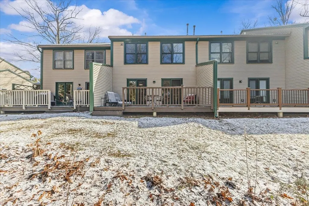 7 Saxon Hollow Drive Essex VT 05452