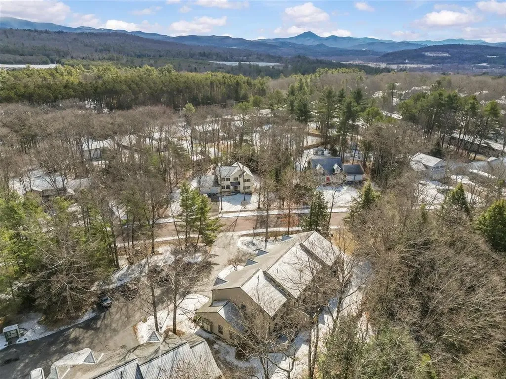 7 Saxon Hollow Drive Essex VT 05452