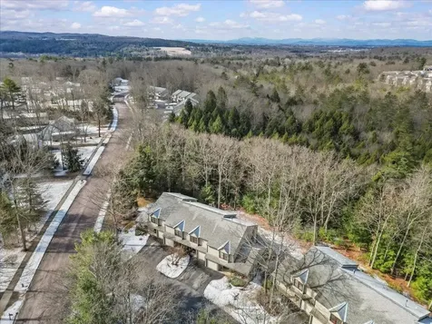 7 Saxon Hollow Drive Essex VT 05452
