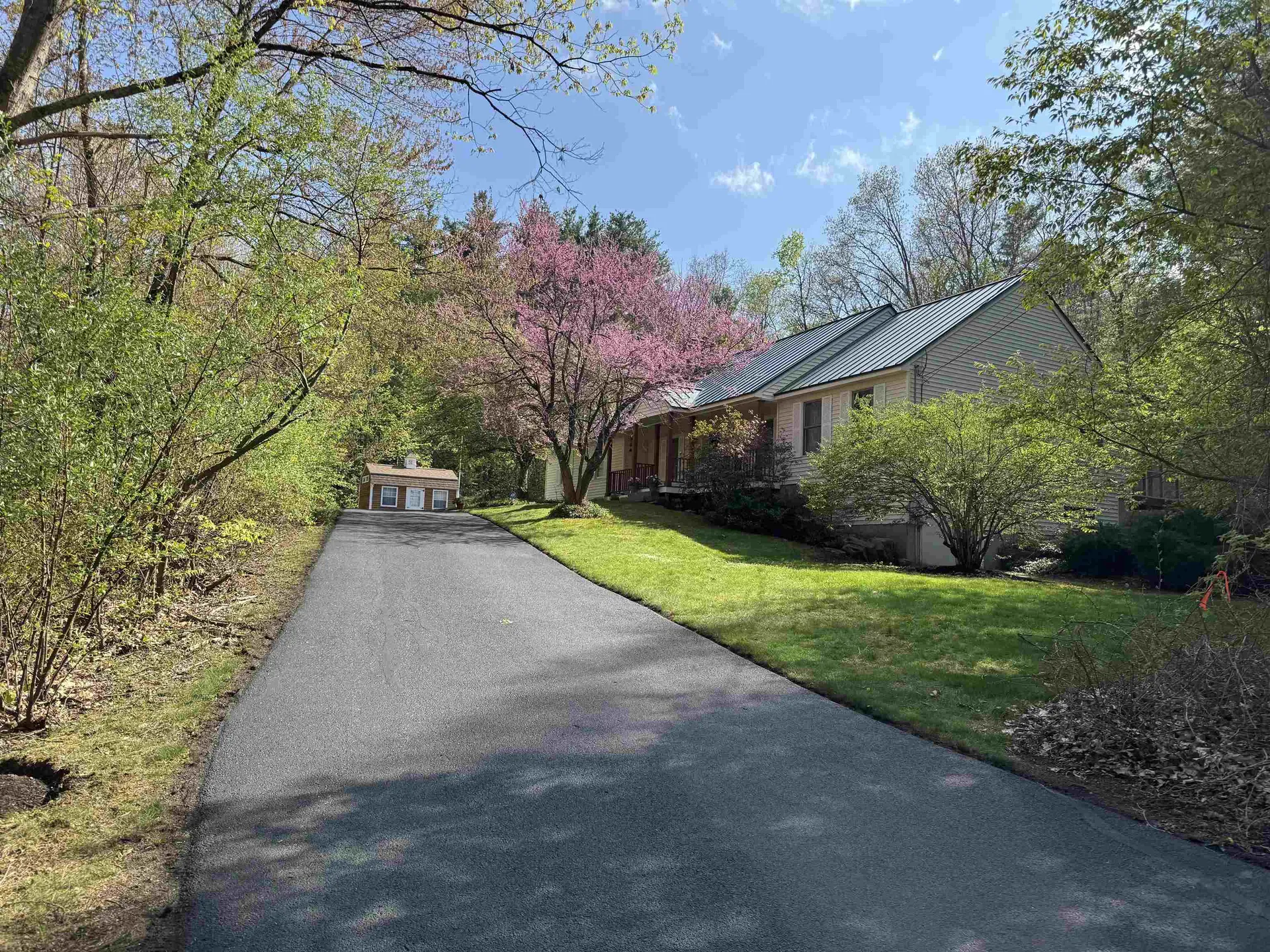 17 Ches Mae Lane Milford NH 03055