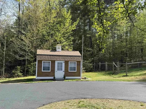 17 Ches Mae Lane Milford NH 03055