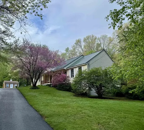 17 Ches Mae Lane Milford NH 03055