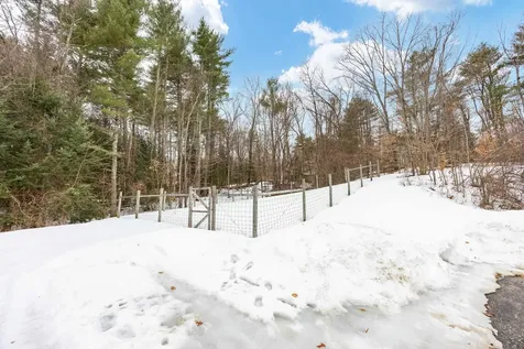 17 Ches Mae Lane Milford NH 03055