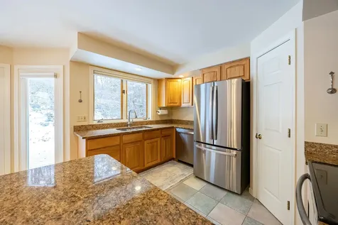 17 Ches Mae Lane Milford NH 03055