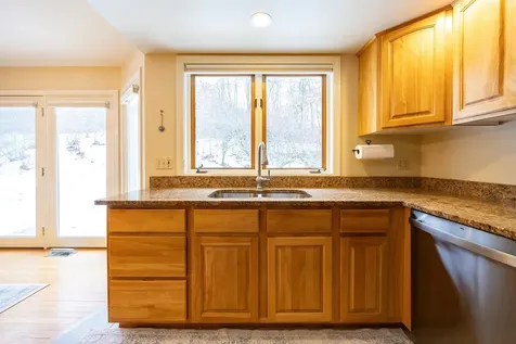 17 Ches Mae Lane Milford NH 03055