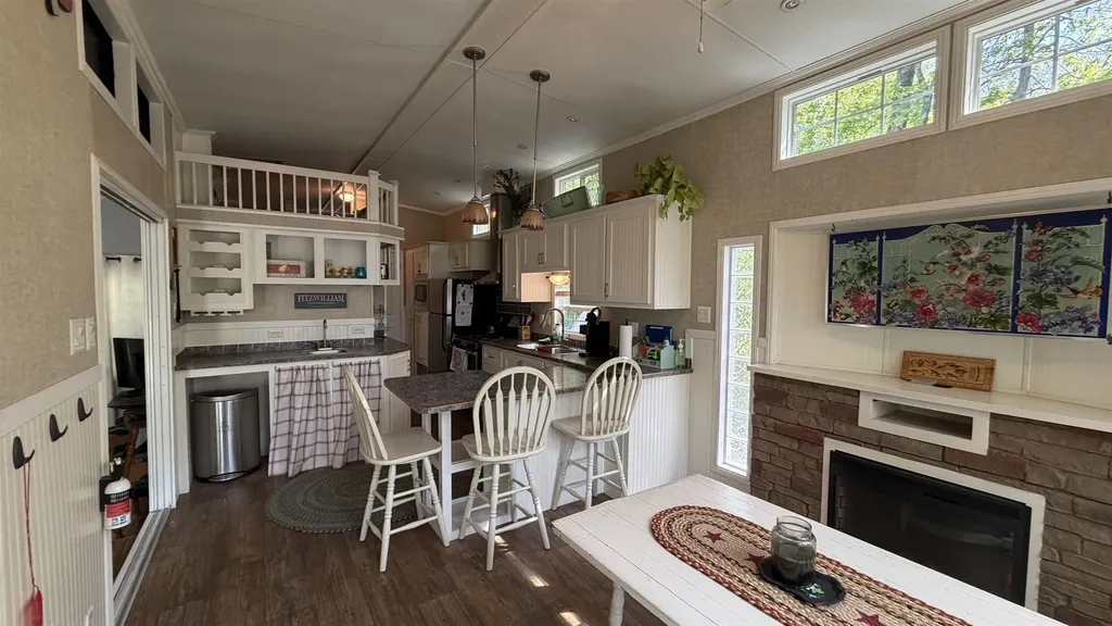 77 Brookside Road Fitzwilliam NH 03447