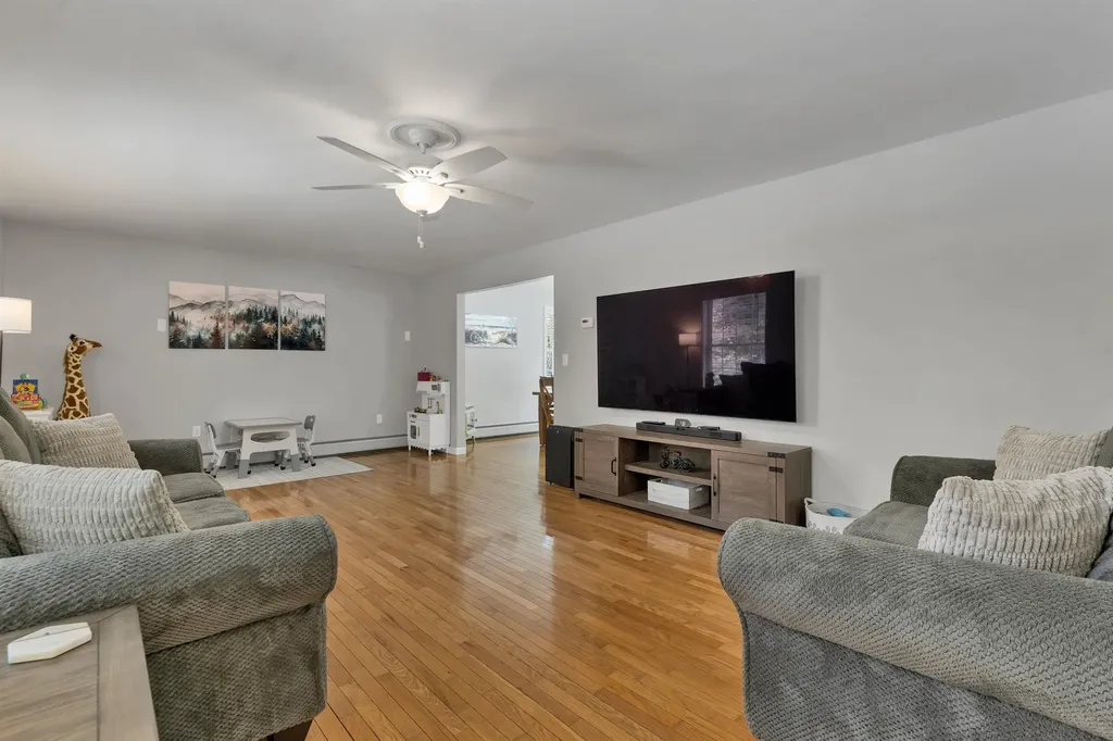 43 Cross Road Chichester NH 03258