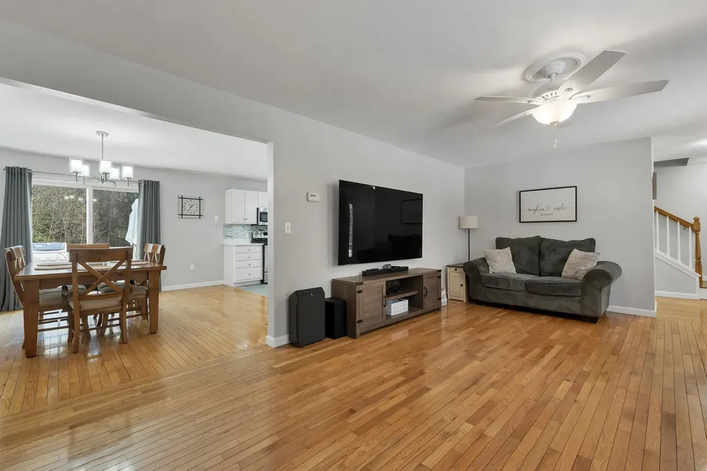 43 Cross Road Chichester NH 03258