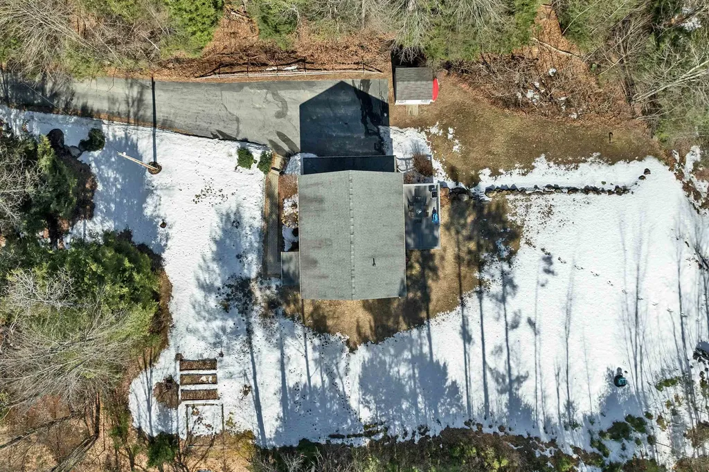 43 Cross Road Chichester NH 03258