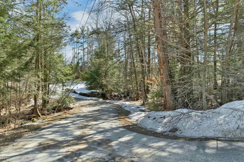 43 Cross Road Chichester NH 03258