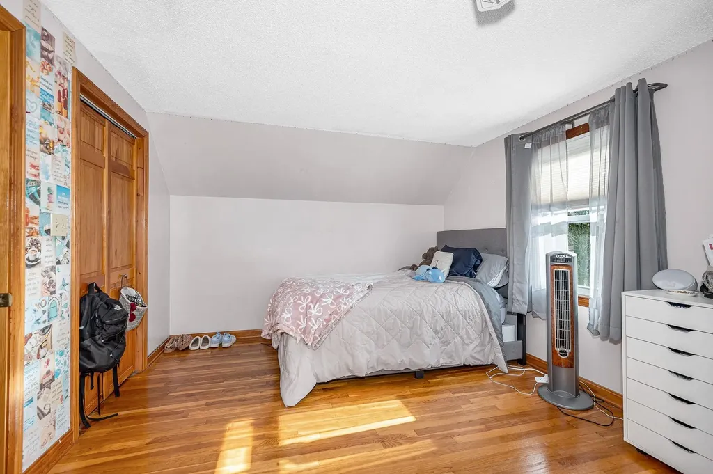 4 Paul Avenue Derry NH 03038